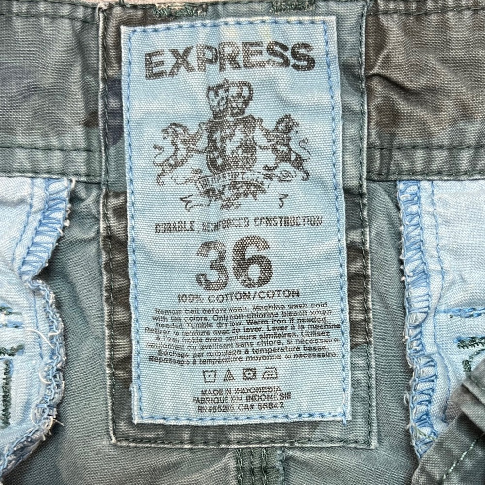 Express Mens Blue Camo Cargo Shorts Durable Reinforced Cotton Utility Size 36 - Picture 5 of 6